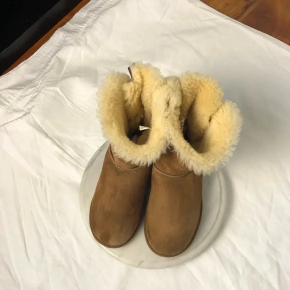 UGG boots - Picture 4 of 8